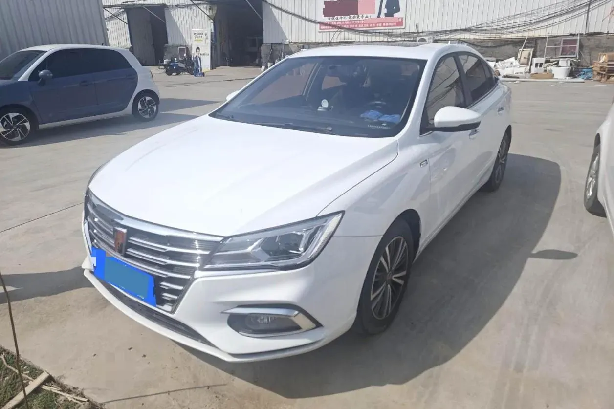2019 Roewe i5 1.5L 120HP L4 5MT,autocango,china used car exporter,china ev exporter,chinese used car exporter,chinese used ev exporter