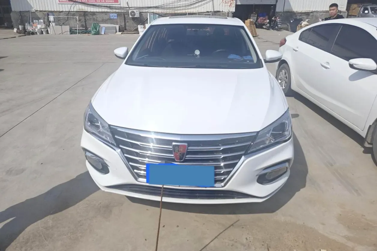 2019 Roewe i5 1.5L 120HP L4 5MT,autocango,china used car exporter,china ev exporter,chinese used car exporter,chinese used ev exporter