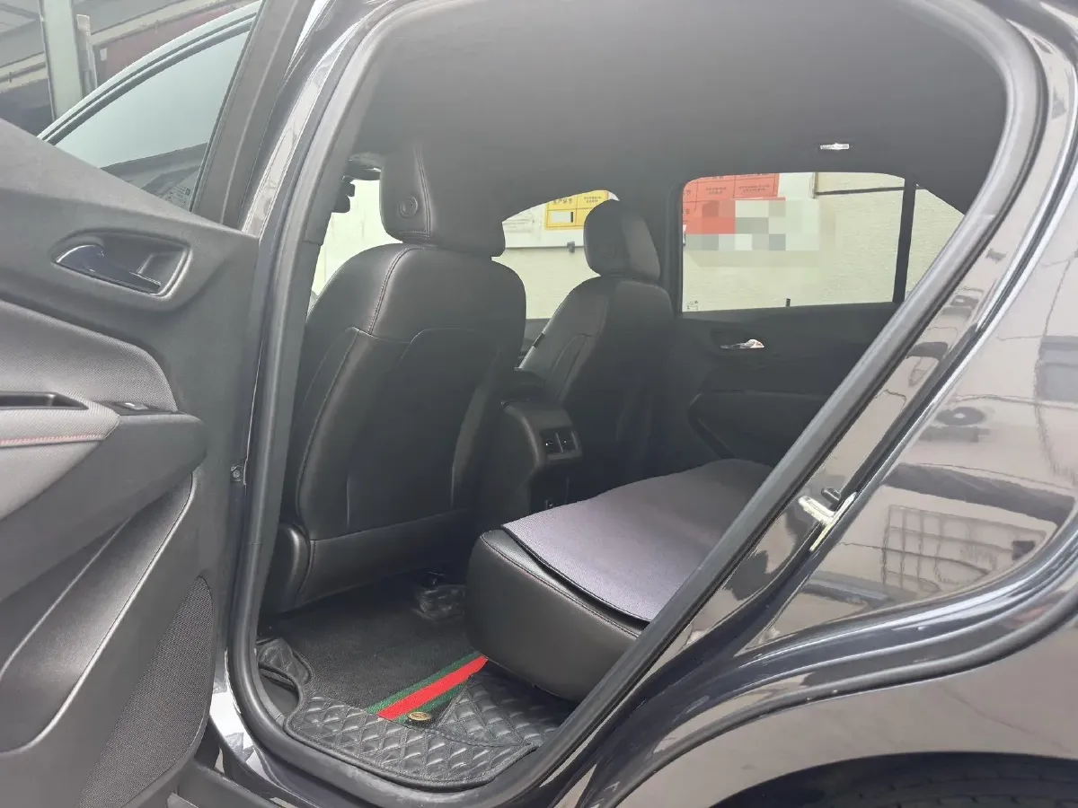 2021 Chevrolet Equinox 2.0T 237HP L4 9AT,autocango,china used car exporter,china ev exporter,chinese used car exporter,chinese used ev exporter