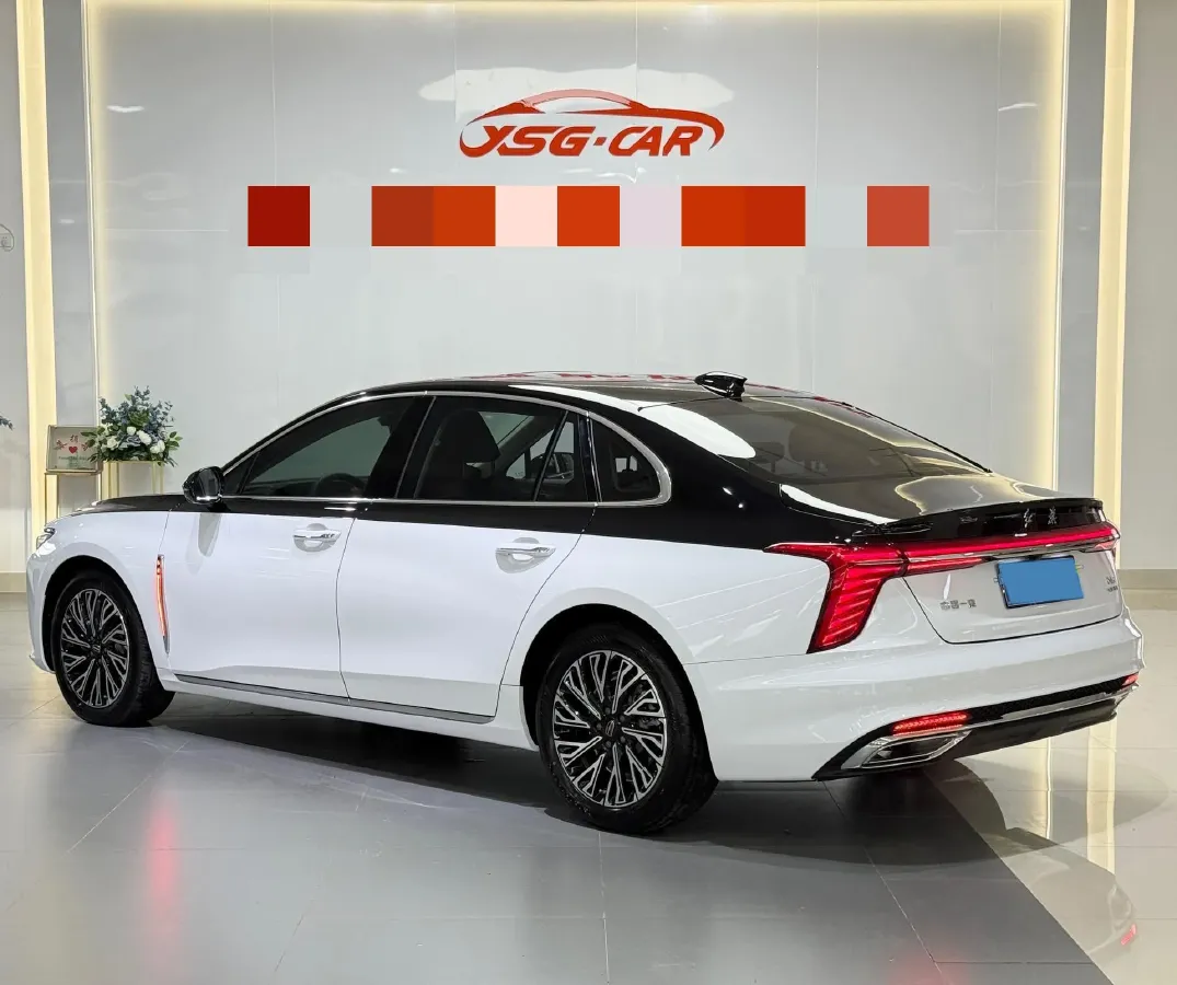 2025 HongQi H5 1.5T 169HP L4 1DHT Hybrid,autocango,china used car exporter,china ev exporter,chinese used car exporter,chinese used ev exporter