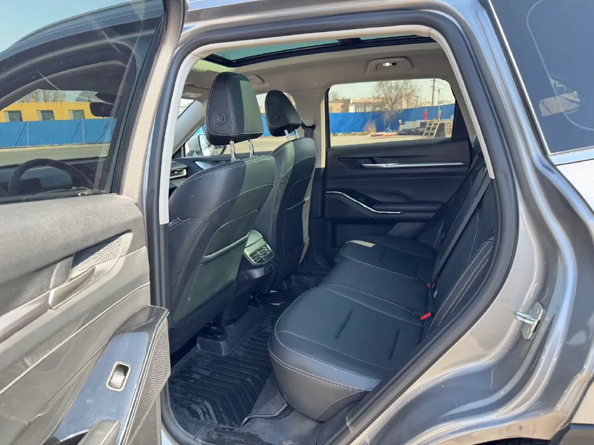 2022 Haval H6 1.5T 184HP L4 7DCT,autocango,china used car exporter,china ev exporter,chinese used car exporter,chinese used ev exporter