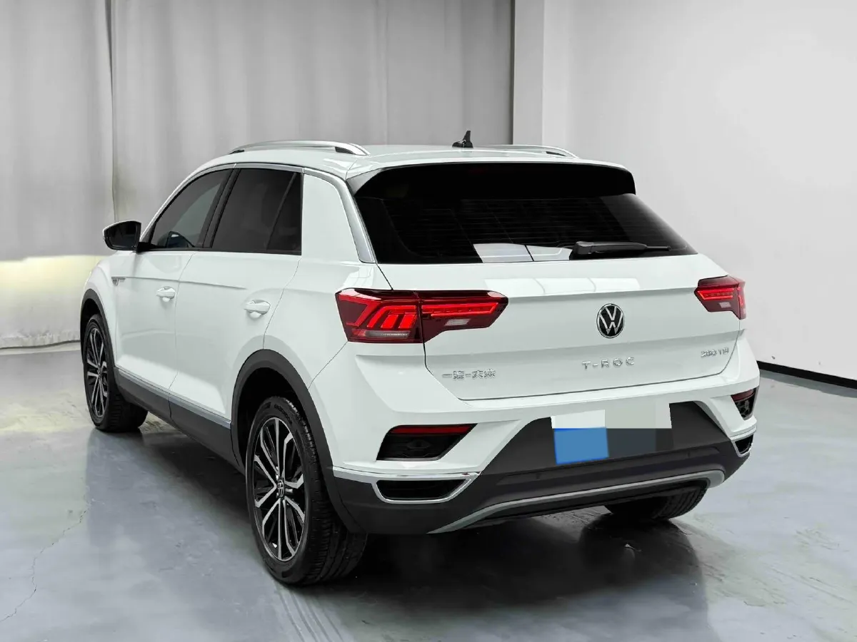 2022 Volkswagen T-Roc 1.4T 150HP L4 7DCT,autocango,china used car exporter,china ev exporter,chinese used car exporter,chinese used ev exporter