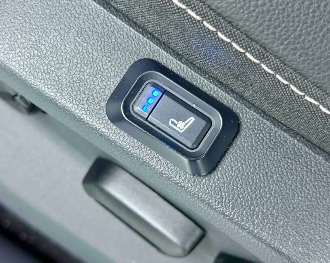 2022 Volkswagen T-Roc 1.4T 150HP L4 7DCT,autocango,china used car exporter,china ev exporter,chinese used car exporter,chinese used ev exporter