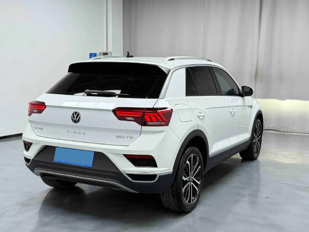 2022 Volkswagen T-Roc 1.4T 150HP L4 7DCT,autocango,china used car exporter,china ev exporter,chinese used car exporter,chinese used ev exporter