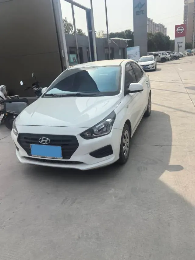 2020 Hyundai Reina 1.4L 95HP L4 5MT,autocango,china used car exporter,china ev exporter,chinese used car exporter,chinese used ev exporter