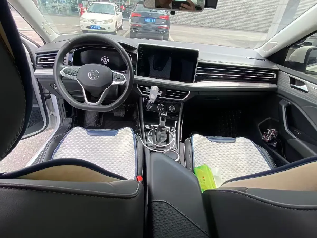 2023 Volkswagen Sagitar 1.5T 160HP L4 7DCT,autocango,china used car exporter,china ev exporter,chinese used car exporter,chinese used ev exporter