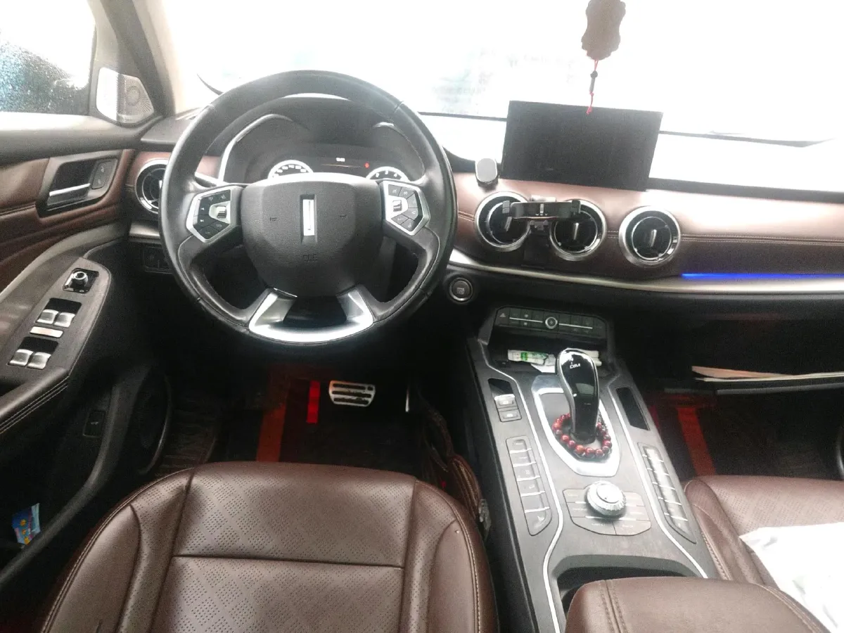 2018 WEY VV6 2.0T 197HP L4 7DCT,autocango,china used car exporter,china ev exporter,chinese used car exporter,chinese used ev exporter