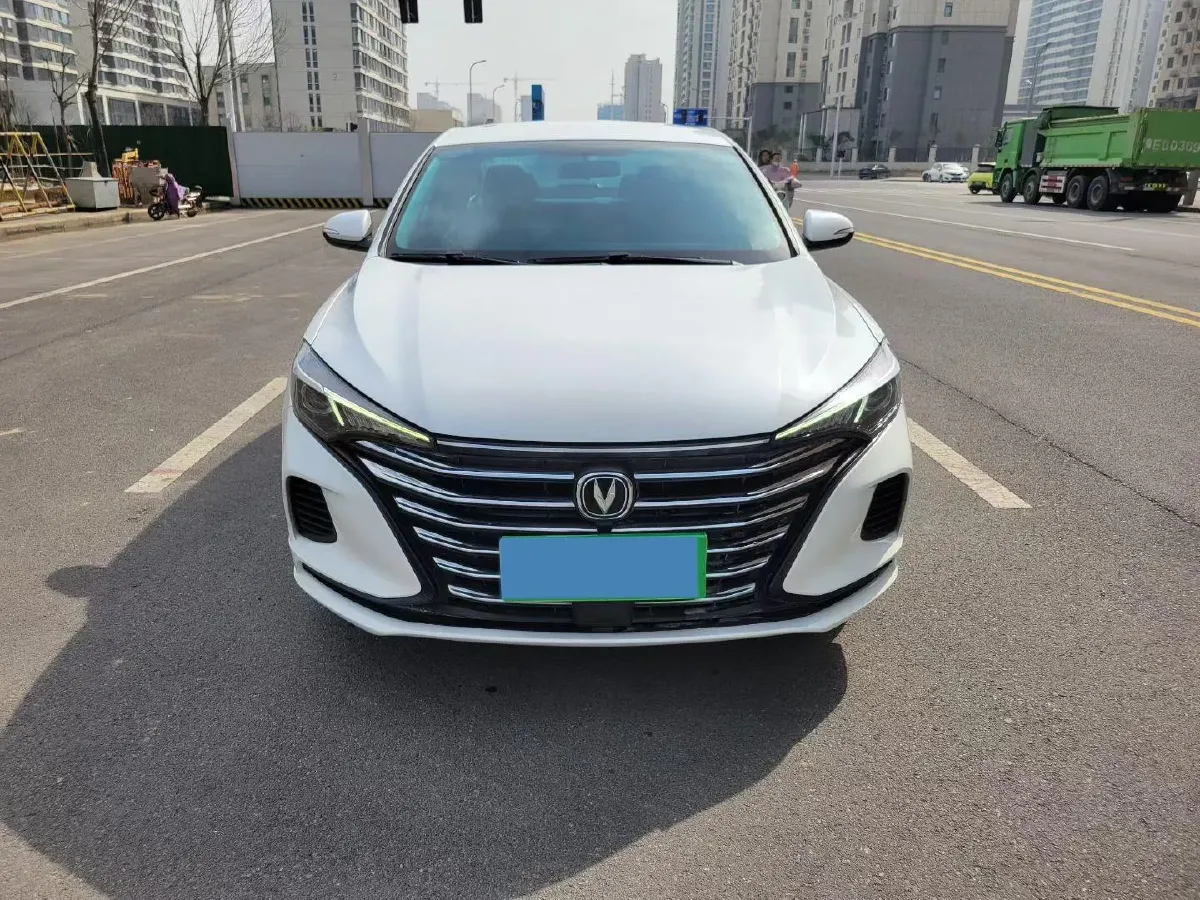 2020 ChangAn Eado 1.6L 128HP L4 5MT,autocango,china used car exporter,china ev exporter,chinese used car exporter,chinese used ev exporter