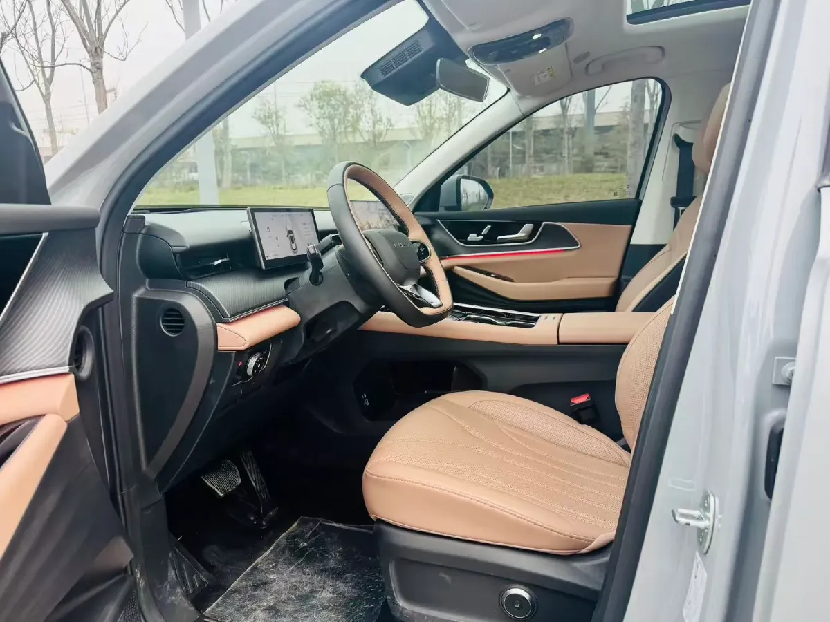 2024 Chery Tiggo8L 2.0T 254HP L4 8AT,autocango,china used car exporter,china ev exporter,chinese used car exporter,chinese used ev exporter