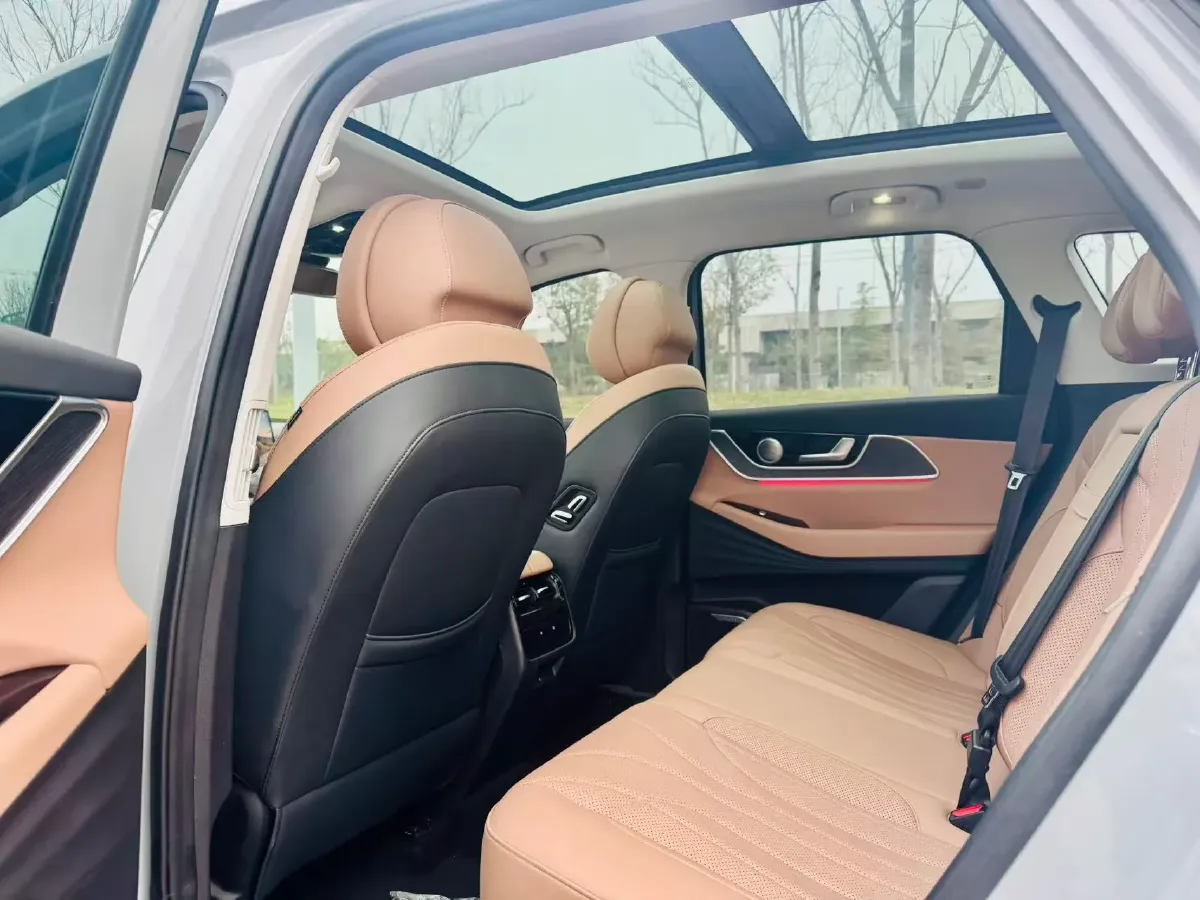 2024 Chery Tiggo8L 2.0T 254HP L4 8AT,autocango,china used car exporter,china ev exporter,chinese used car exporter,chinese used ev exporter