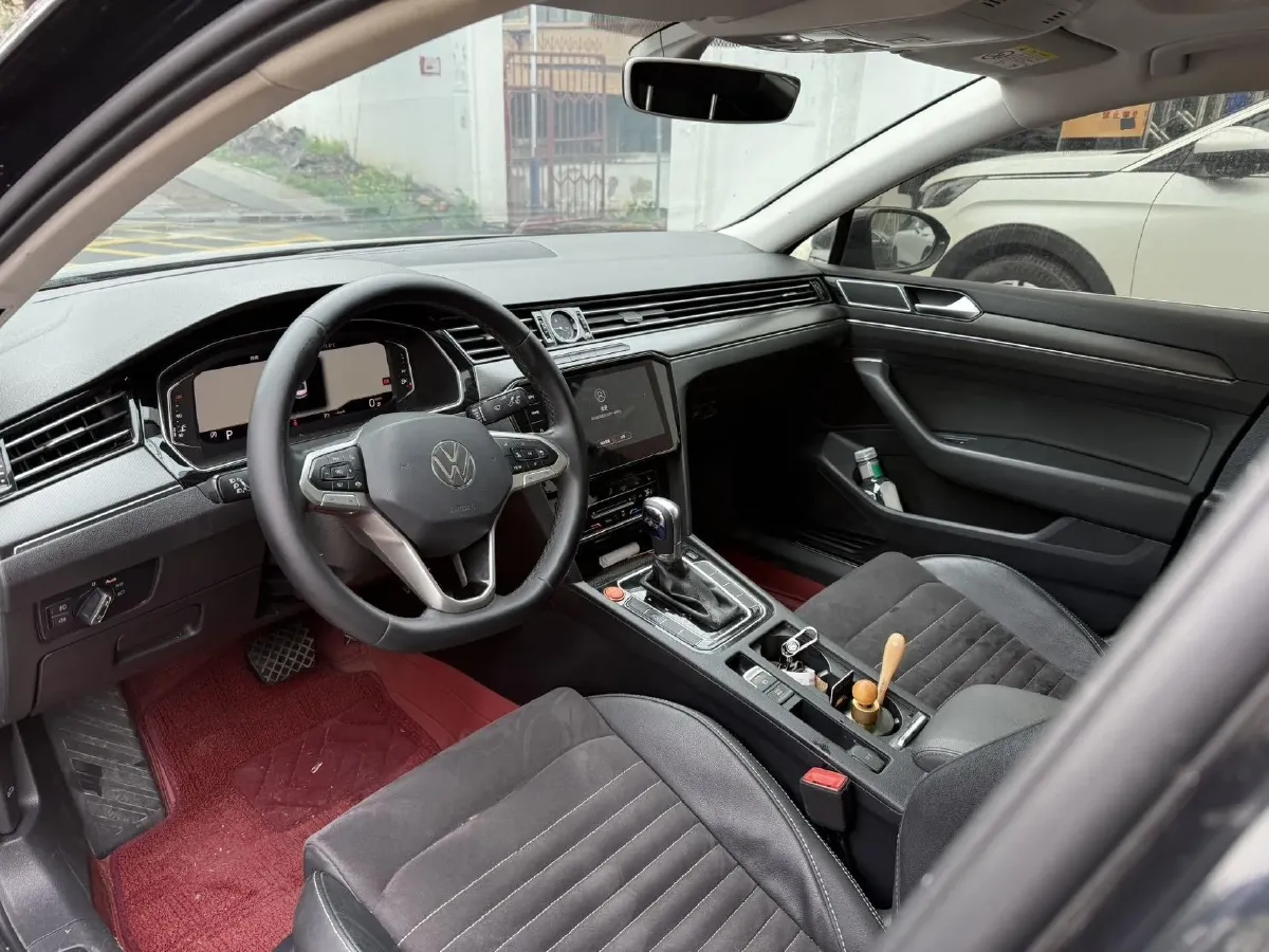 2020 Volkswagen Magotan 2.0T 186HP L4 7DCT,autocango,china used car exporter,china ev exporter,chinese used car exporter,chinese used ev exporter