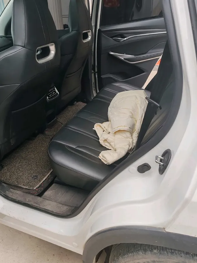 2020 ChangAn CS75 Plus 2.0T 233HP L4 8AT,autocango,china used car exporter,china ev exporter,chinese used car exporter,chinese used ev exporter