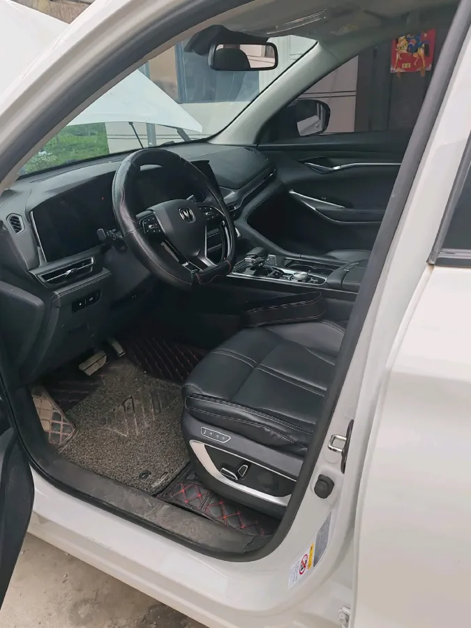 2020 ChangAn CS75 Plus 2.0T 233HP L4 8AT,autocango,china used car exporter,china ev exporter,chinese used car exporter,chinese used ev exporter