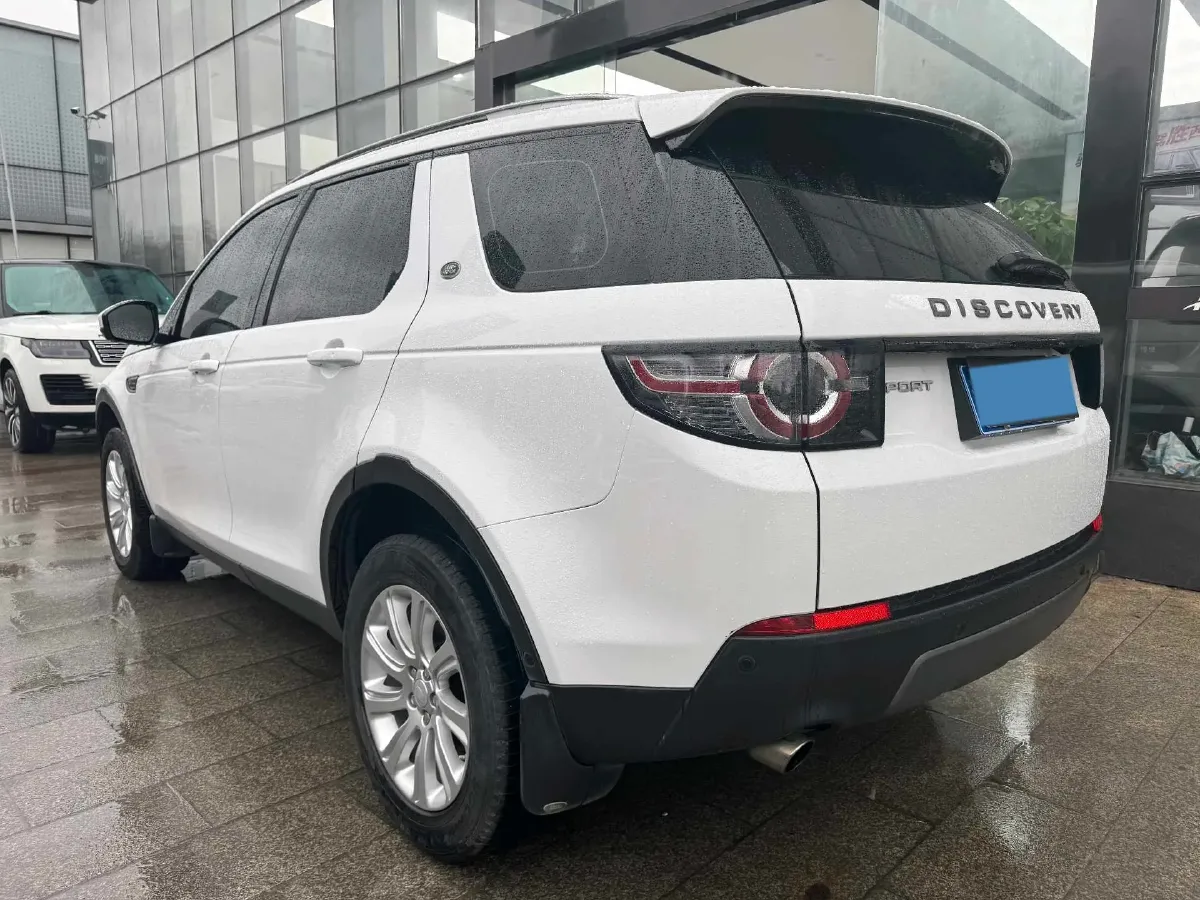 2019 Land Rover Discovery Sport 2.0T 241HP L4 9AT,autocango,china used car exporter,china ev exporter,chinese used car exporter,chinese used ev exporter