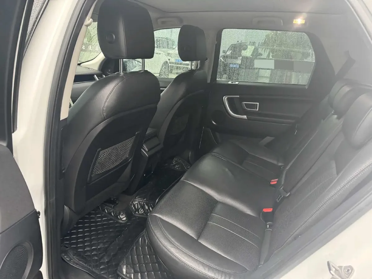 2019 Land Rover Discovery Sport 2.0T 241HP L4 9AT,autocango,china used car exporter,china ev exporter,chinese used car exporter,chinese used ev exporter