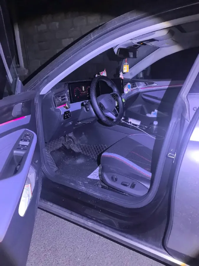 2023 Volkswagen Lamando 1.4T 150HP L4 7DCT,autocango,china used car exporter,china ev exporter,chinese used car exporter,chinese used ev exporter