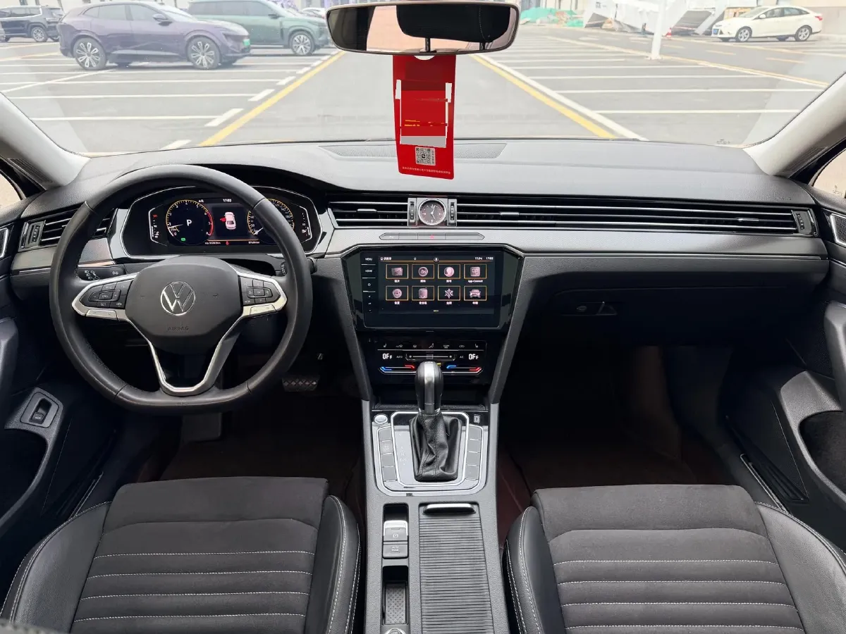 2020 Volkswagen Magotan 2.0T 186HP L4 7DCT,autocango,china used car exporter,china ev exporter,chinese used car exporter,chinese used ev exporter