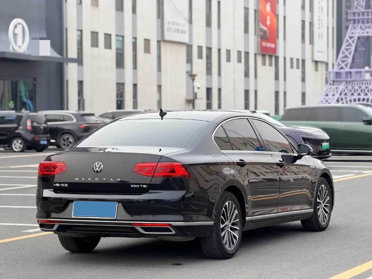 2020 Volkswagen Magotan 2.0T 186HP L4 7DCT,autocango,china used car exporter,china ev exporter,chinese used car exporter,chinese used ev exporter