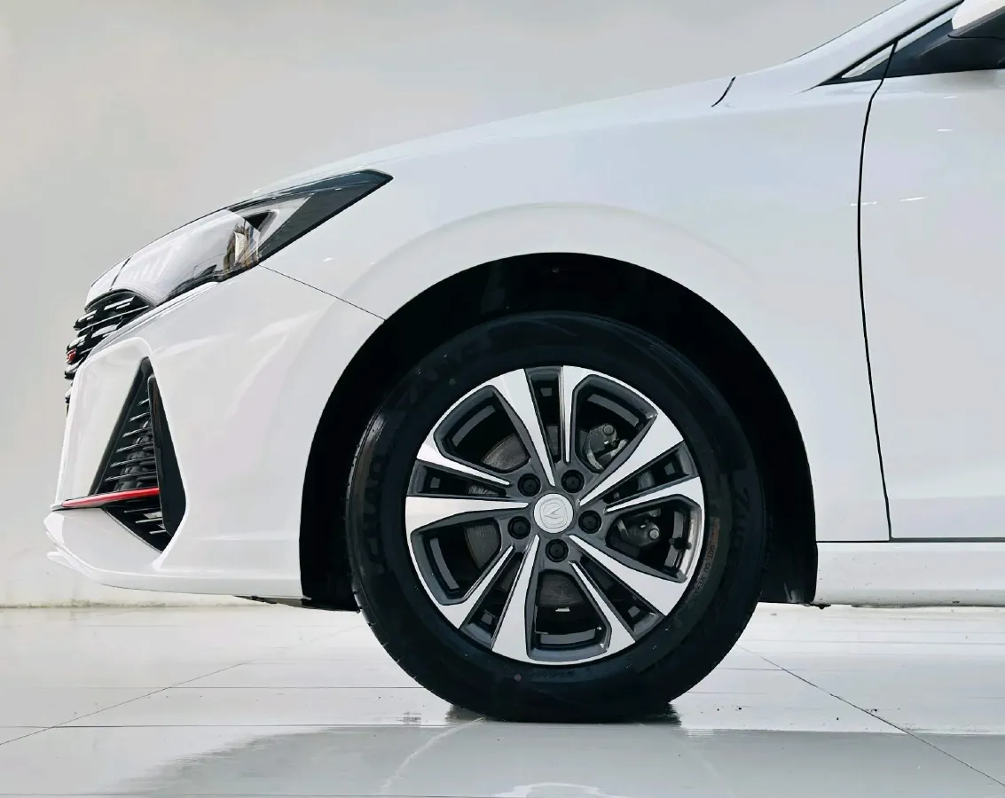 2022 ChangAn Eado 1.4T 160HP L4 7DCT,autocango,china used car exporter,china ev exporter,chinese used car exporter,chinese used ev exporter