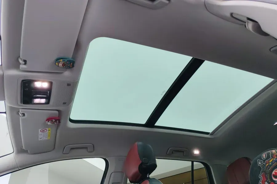 2022 Volkswagen Talagon 2.0T 220HP L4 7DCT,autocango,china used car exporter,china ev exporter,chinese used car exporter,chinese used ev exporter