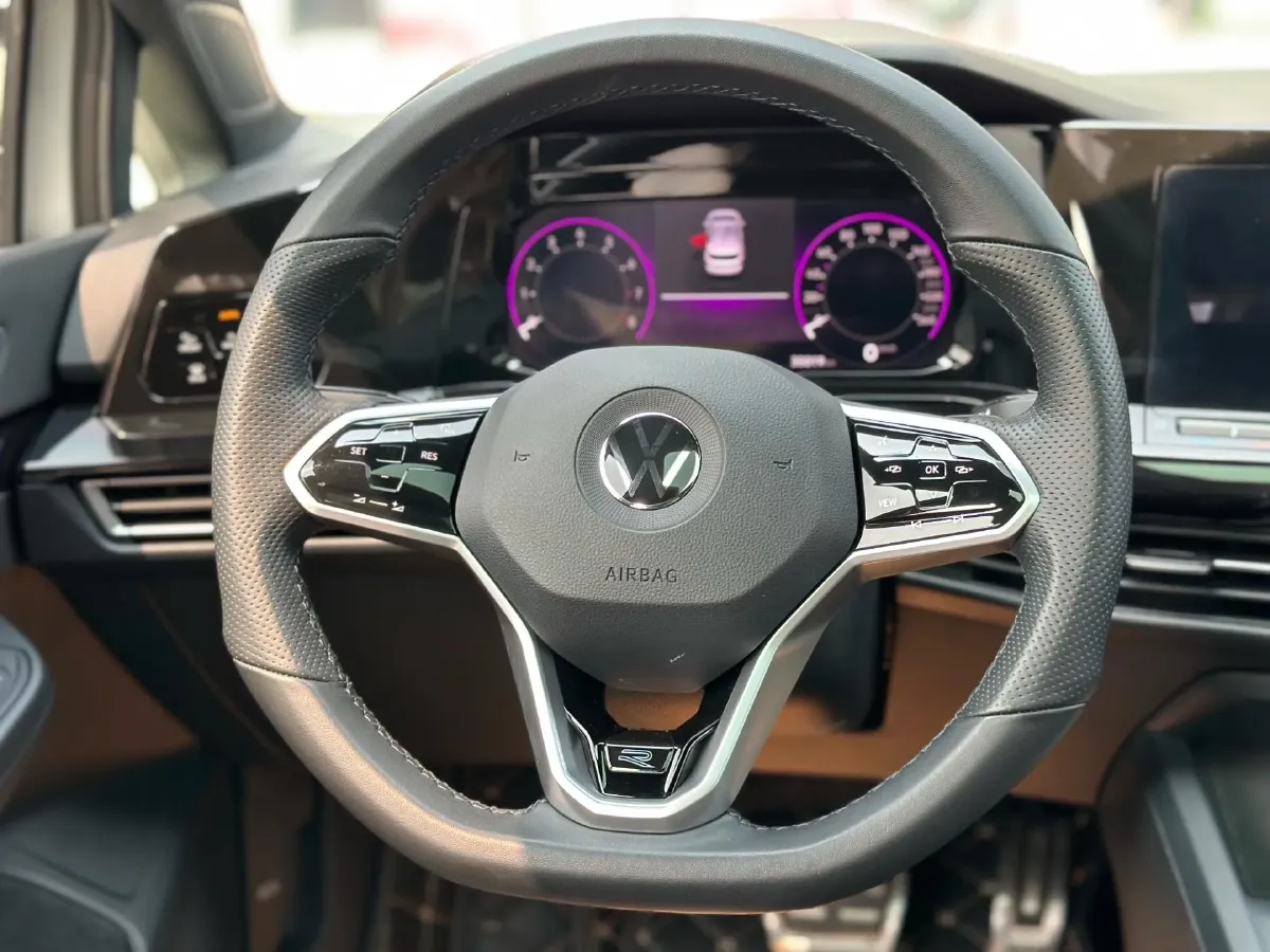 2023 Volkswagen Golf 1.4T 150HP L4 7DCT,autocango,china used car exporter,china ev exporter,chinese used car exporter,chinese used ev exporter