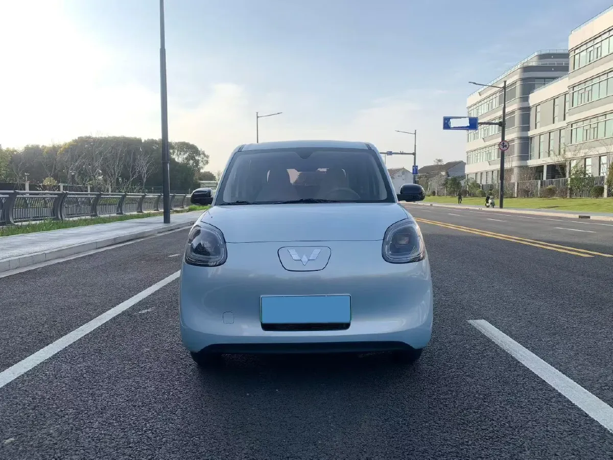 2025 WuLing HongGuang MINI EV BEV 16.2KWH,autocango,china used car exporter,china ev exporter,chinese used car exporter,chinese used ev exporter