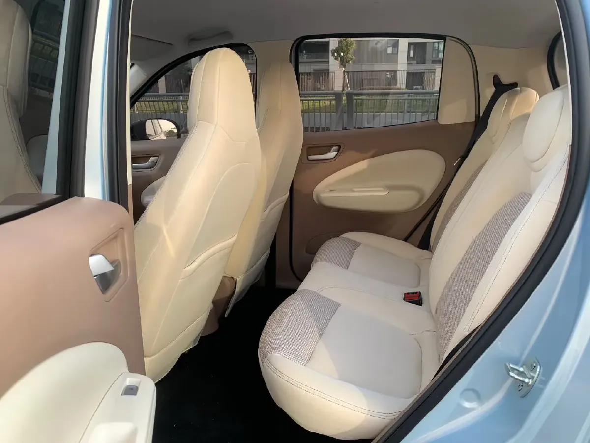 2025 WuLing HongGuang MINI EV BEV 16.2KWH,autocango,china used car exporter,china ev exporter,chinese used car exporter,chinese used ev exporter