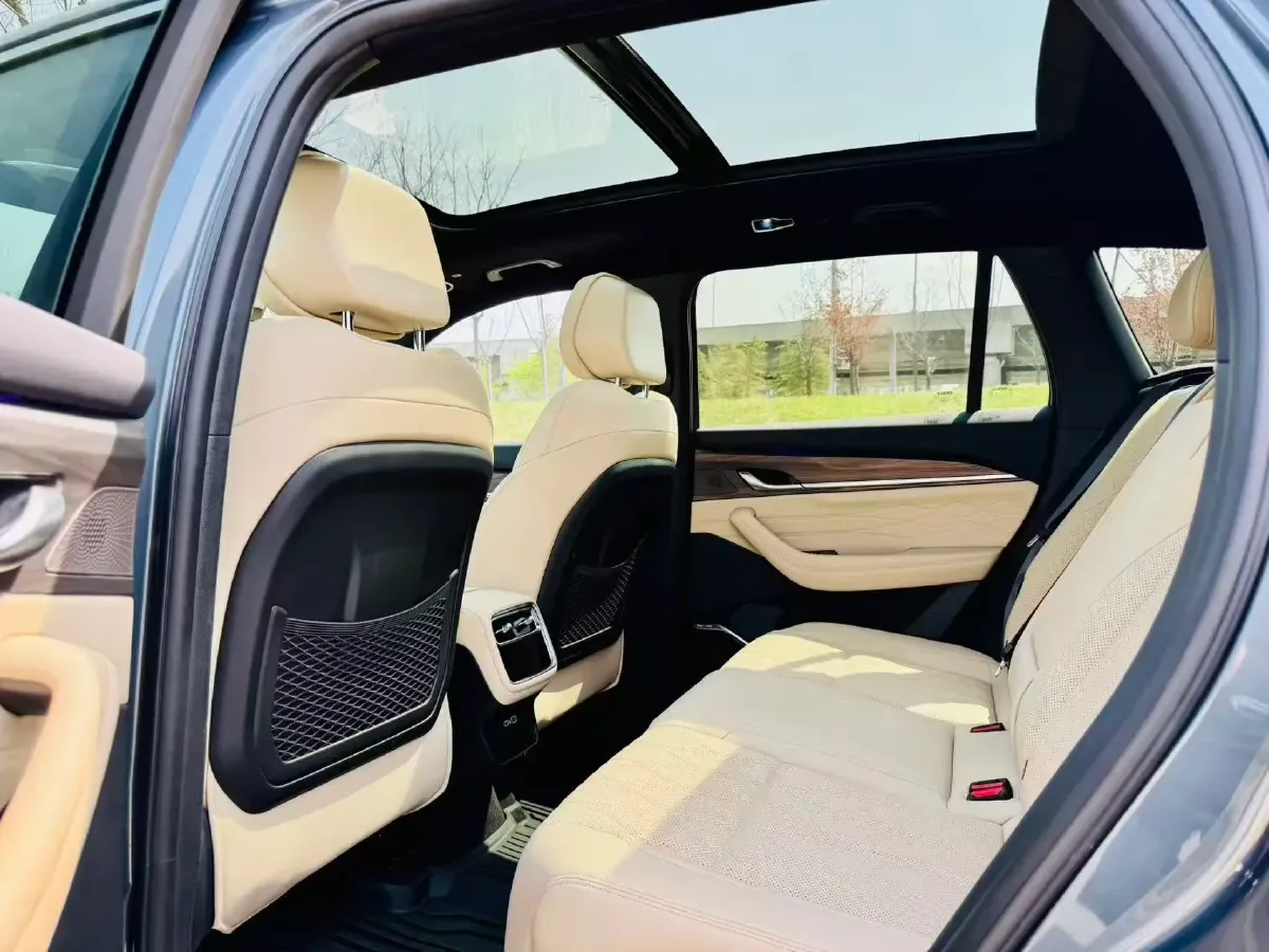 2026 Geely Monjaro 2.0T 272HP L4 8AT,autocango,china used car exporter,china ev exporter,chinese used car exporter,chinese used ev exporter