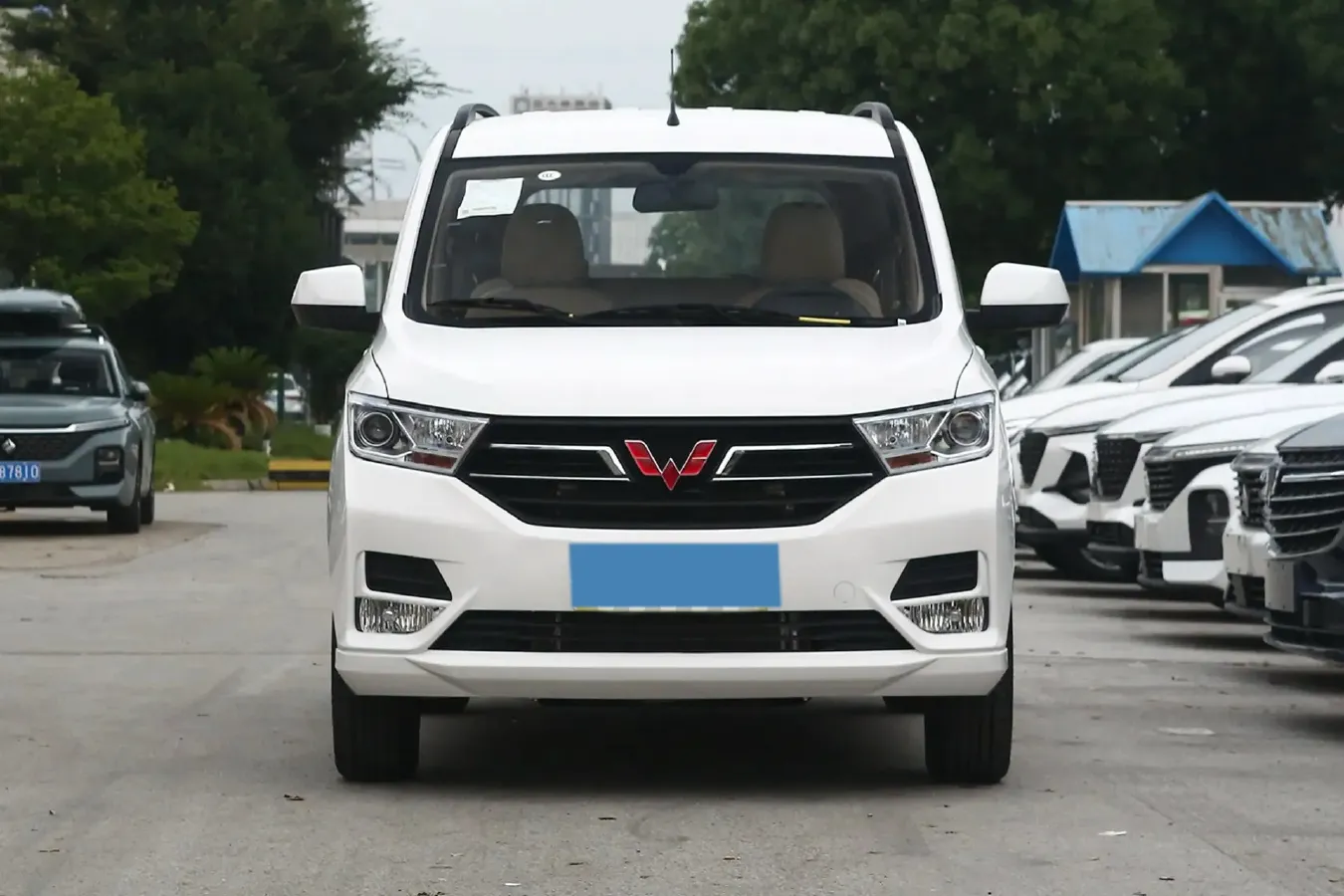 2021 WuLing RongGuang New Truck 1.5L 99HP L4 5MT,autocango,china used car exporter,china ev exporter,chinese used car exporter,chinese used ev exporter