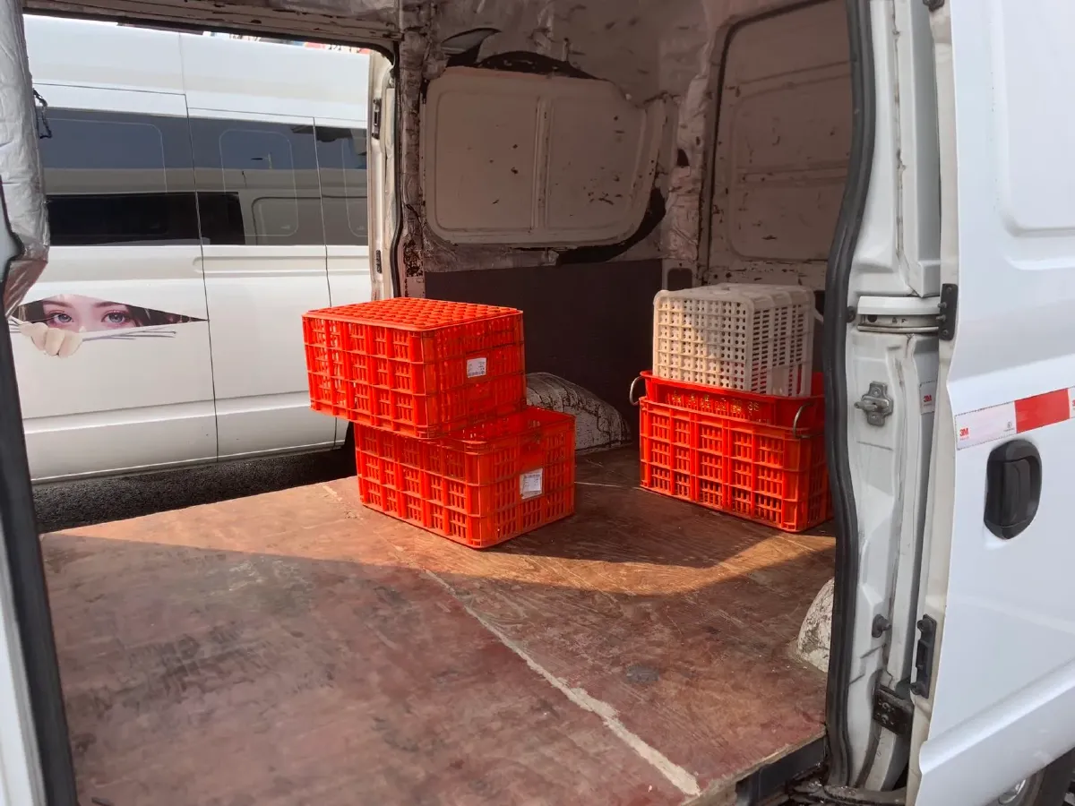 2019 MAXUS XinTu V80 2.0T 139HP L4 6MT,autocango,china used car exporter,china ev exporter,chinese used car exporter,chinese used ev exporter