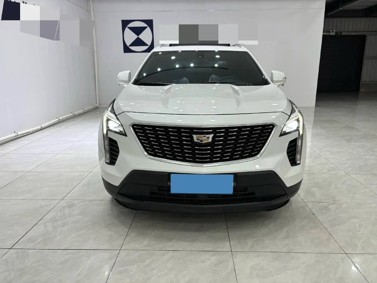 2021 Cadillac XT4 2.0T 237HP L4 9AT,autocango,china used car exporter,china ev exporter,chinese used car exporter,chinese used ev exporter