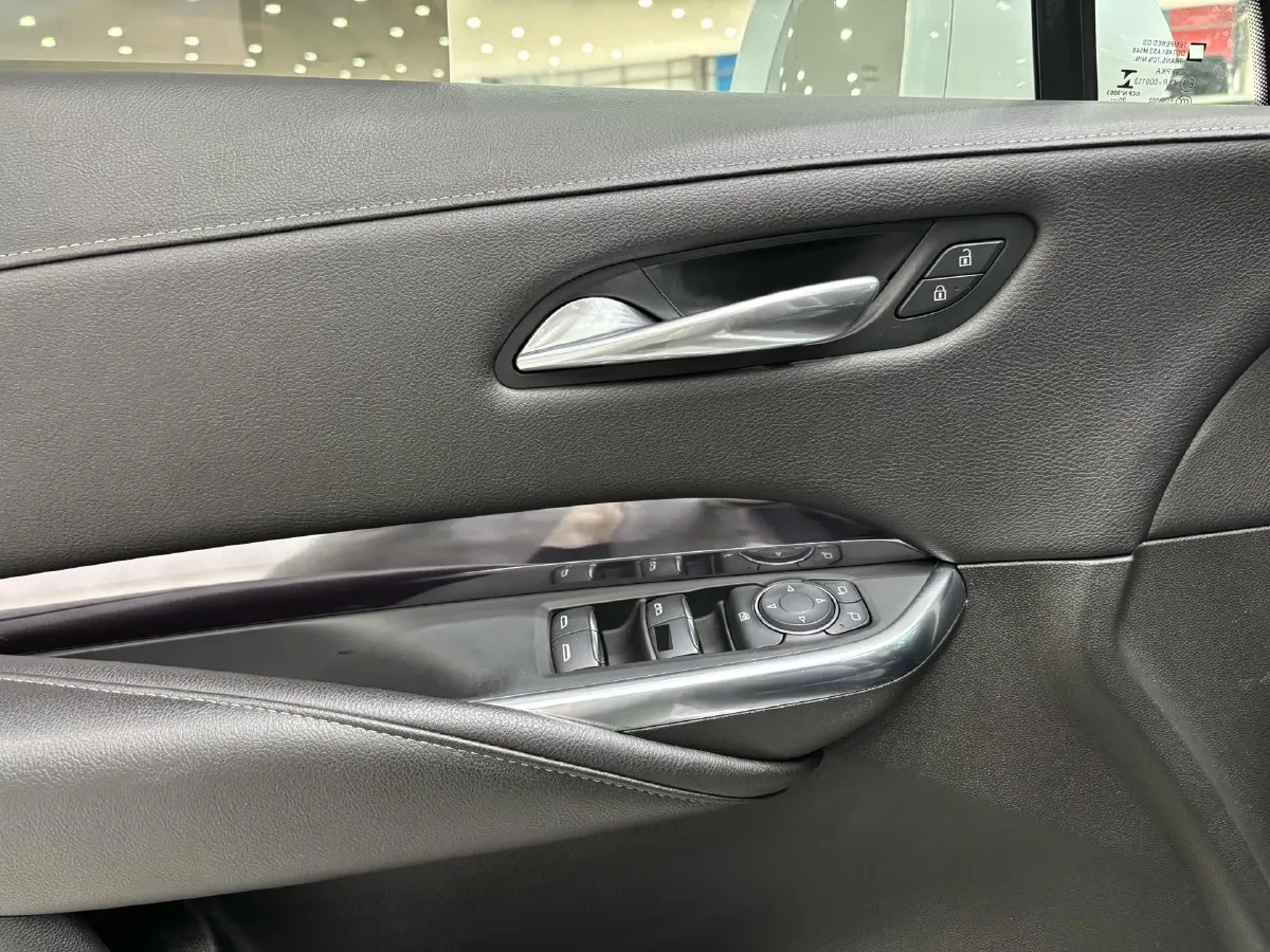 2021 Cadillac XT4 2.0T 237HP L4 9AT,autocango,china used car exporter,china ev exporter,chinese used car exporter,chinese used ev exporter