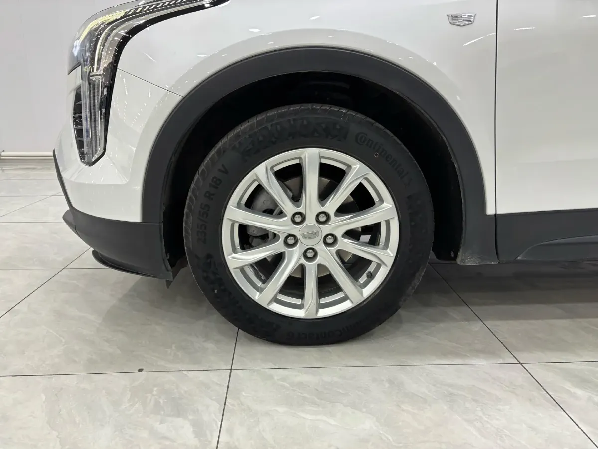 2021 Cadillac XT4 2.0T 237HP L4 9AT,autocango,china used car exporter,china ev exporter,chinese used car exporter,chinese used ev exporter