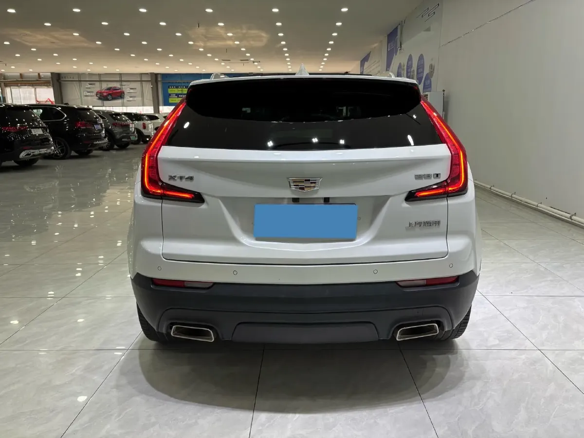 2021 Cadillac XT4 2.0T 237HP L4 9AT,autocango,china used car exporter,china ev exporter,chinese used car exporter,chinese used ev exporter