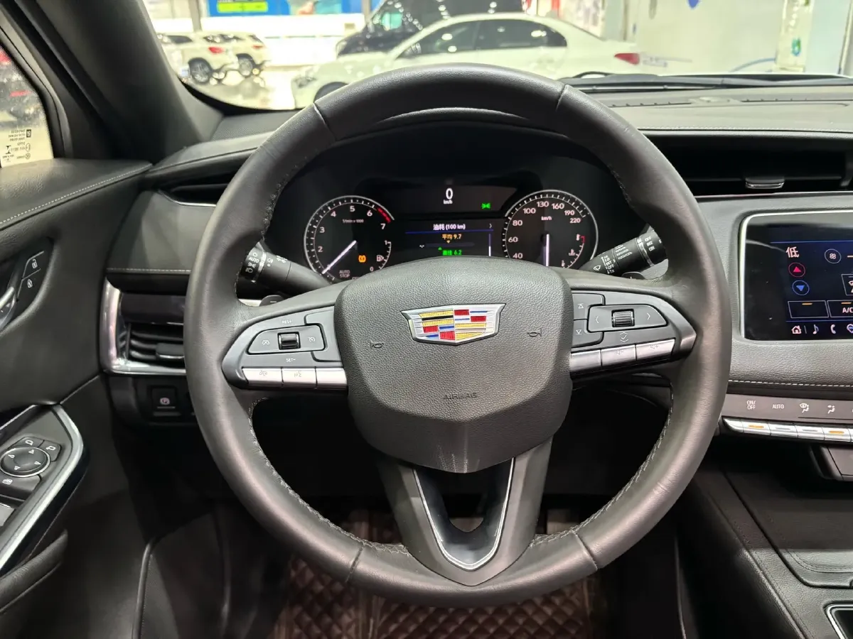 2021 Cadillac XT4 2.0T 237HP L4 9AT,autocango,china used car exporter,china ev exporter,chinese used car exporter,chinese used ev exporter