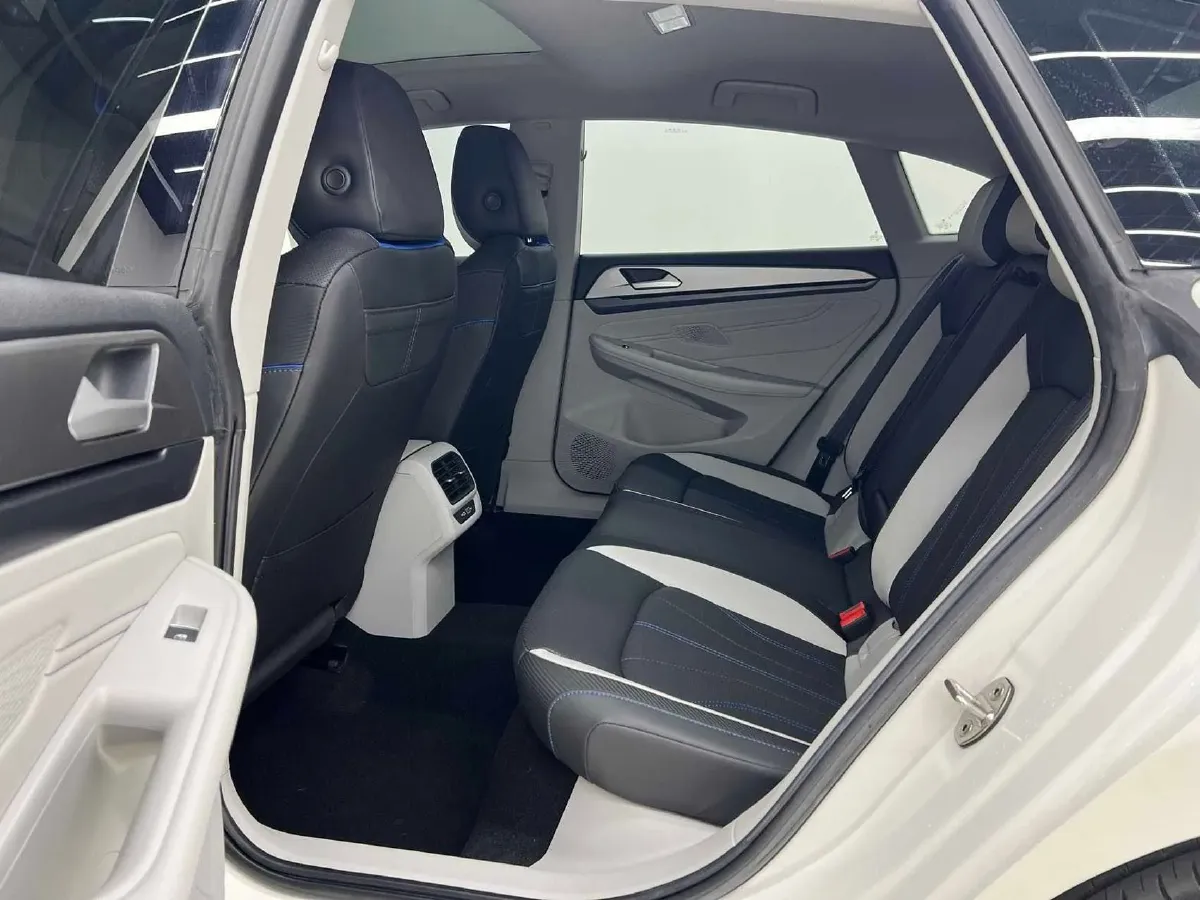 2022 Exceed TXL 2.0T 261HP L4 7DCT,autocango,china used car exporter,china ev exporter,chinese used car exporter,chinese used ev exporter