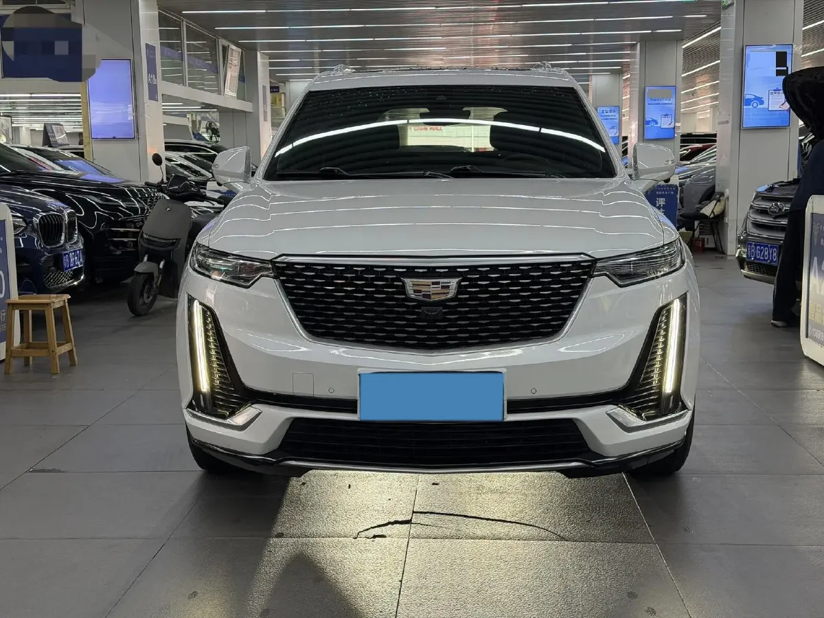 2019 Cadillac CT6 2.0T 241HP L4 10AT,autocango,china used car exporter,china ev exporter,chinese used car exporter,chinese used ev exporter