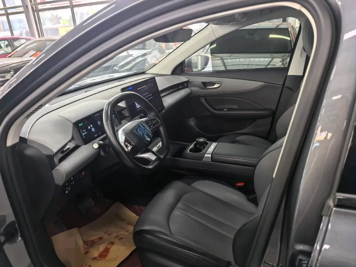 2025 MG MG ES5 BEV 62.2KWH,autocango,china used car exporter,china ev exporter,chinese used car exporter,chinese used ev exporter