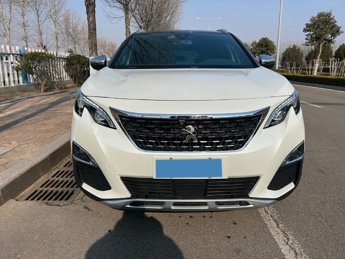 2017 Peugeot 5008 1.8T 204HP L4 6AT,autocango,china used car exporter,china ev exporter,chinese used car exporter,chinese used ev exporter