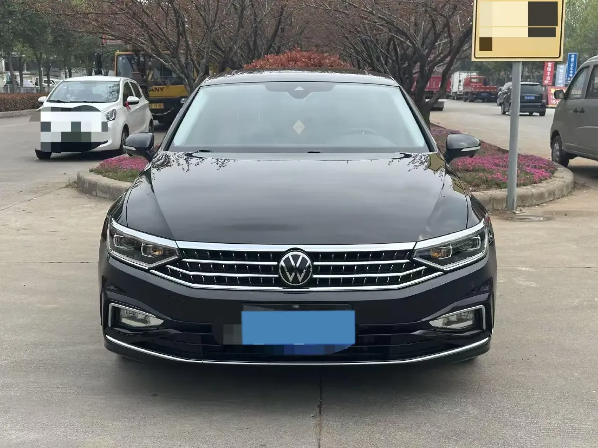 2023 Volkswagen Magotan 2.0T 186HP L4 7DCT,autocango,china used car exporter,china ev exporter,chinese used car exporter,chinese used ev exporter