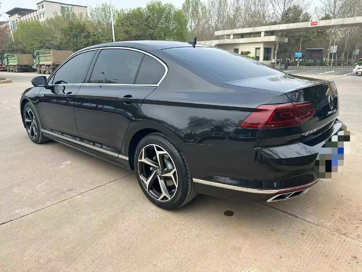 2023 Volkswagen Magotan 2.0T 186HP L4 7DCT,autocango,china used car exporter,china ev exporter,chinese used car exporter,chinese used ev exporter