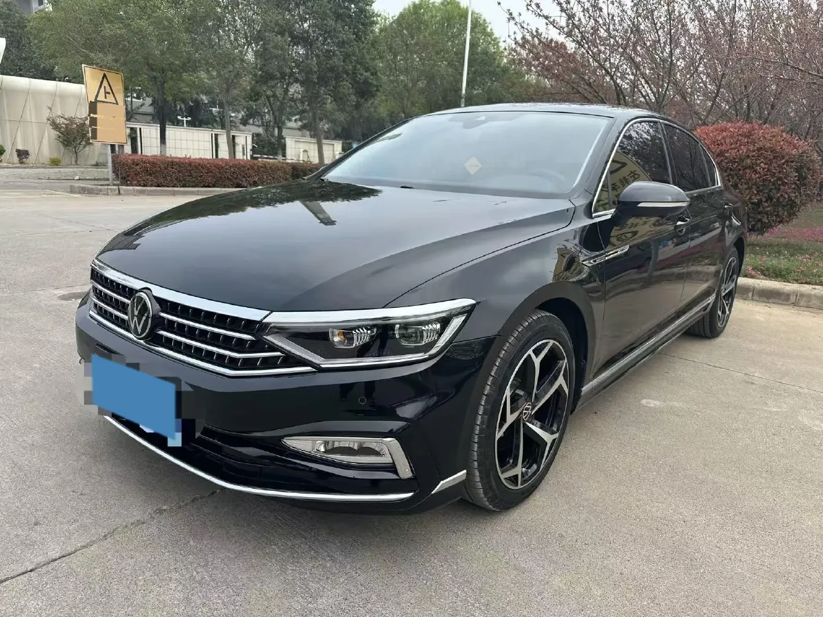 2023 Volkswagen Magotan 2.0T 186HP L4 7DCT,autocango,china used car exporter,china ev exporter,chinese used car exporter,chinese used ev exporter