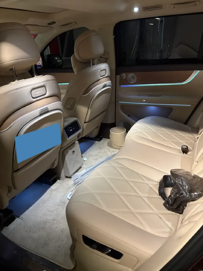 2025 AITO AITO M9 REEV 160HP REEV 52KWH,autocango,china used car exporter,china ev exporter,chinese used car exporter,chinese used ev exporter