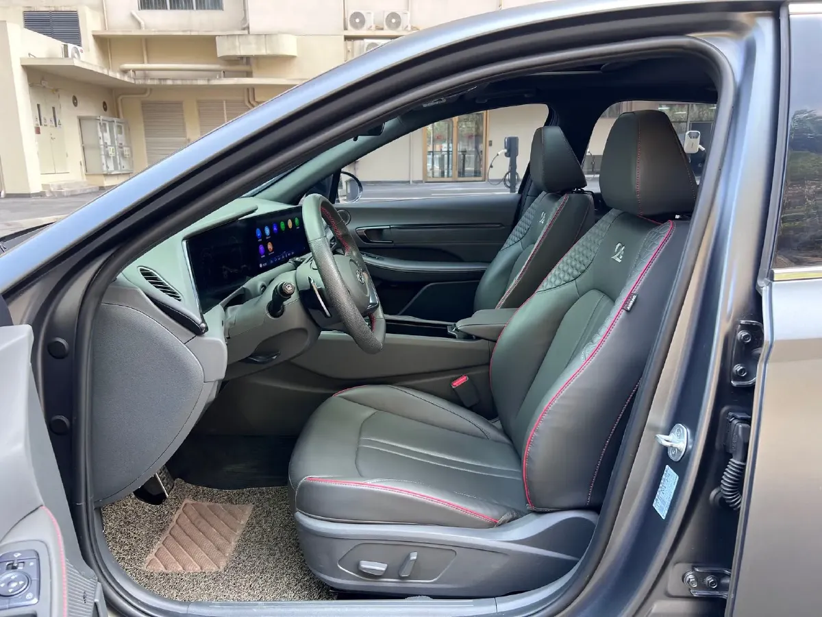 2022 Hyundai Sonata 2.0T 240HP L4 8AT,autocango,china used car exporter,china ev exporter,chinese used car exporter,chinese used ev exporter