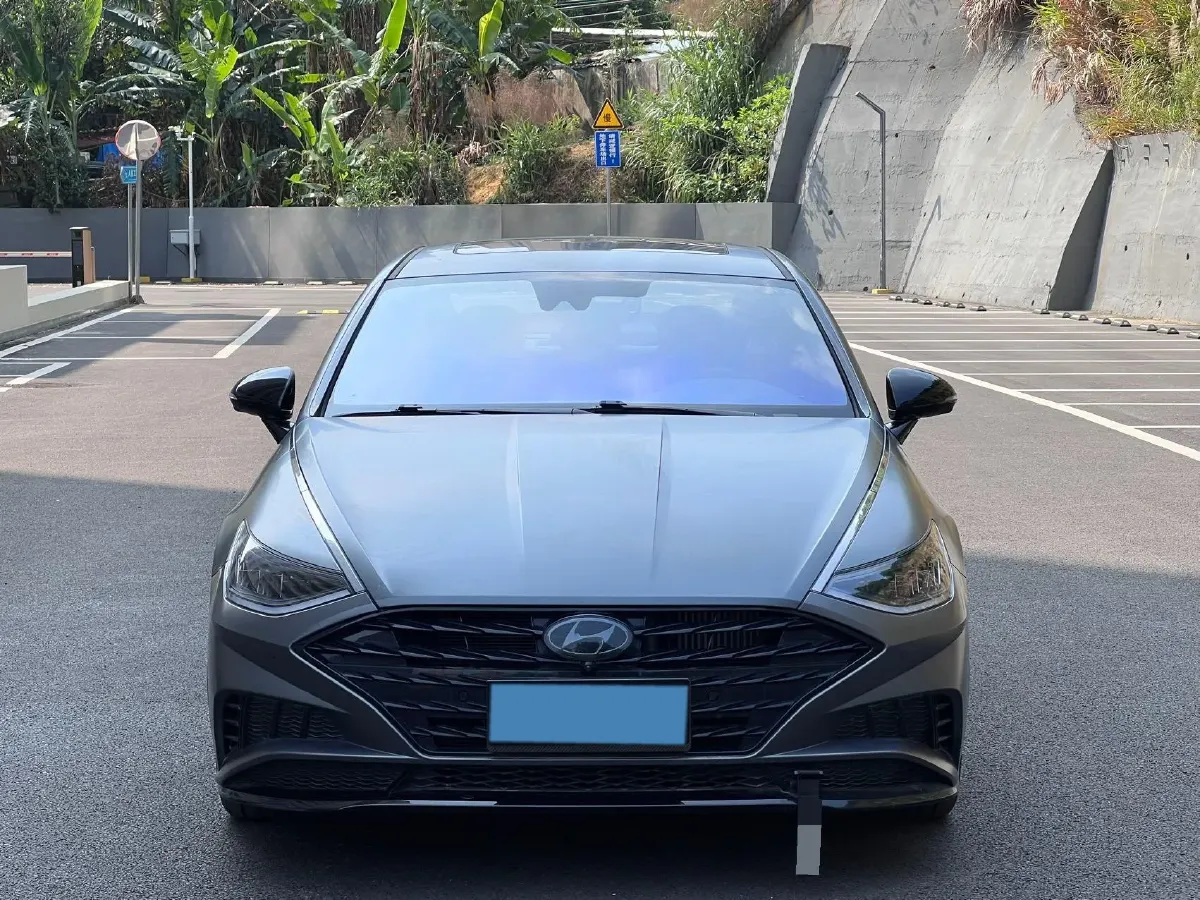 2022 Hyundai Sonata 2.0T 240HP L4 8AT,autocango,china used car exporter,china ev exporter,chinese used car exporter,chinese used ev exporter