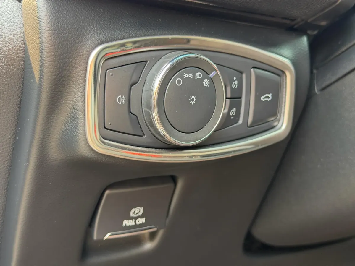 2019 Lincoln MKZ 2.0T 196HP L4 6AT,autocango,china used car exporter,china ev exporter,chinese used car exporter,chinese used ev exporter