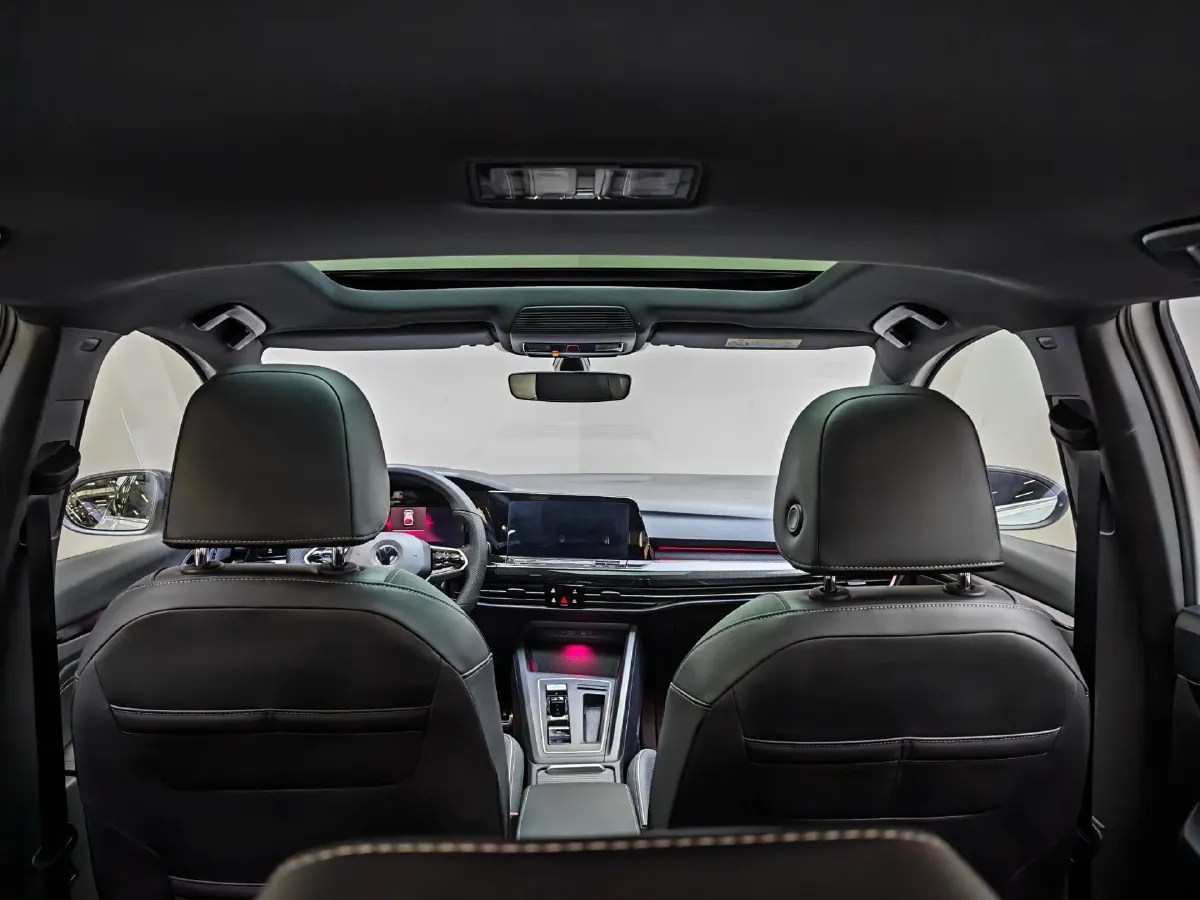 2023 Volkswagen Golf 1.4T 150HP L4 7DCT,autocango,china used car exporter,china ev exporter,chinese used car exporter,chinese used ev exporter