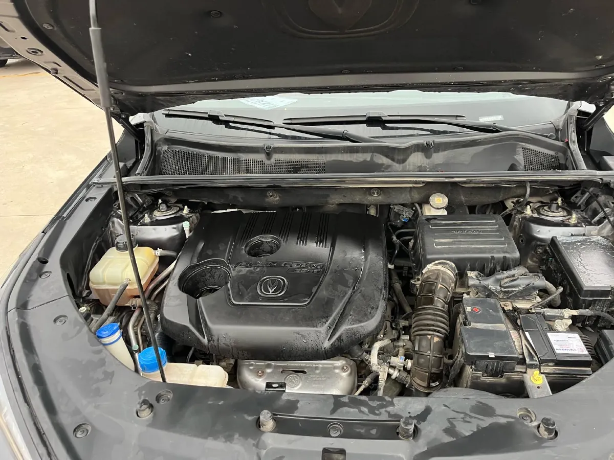 2022 ChangAn CS75 Plus 1.5T 178HP L4 6AT,autocango,china used car exporter,china ev exporter,chinese used car exporter,chinese used ev exporter