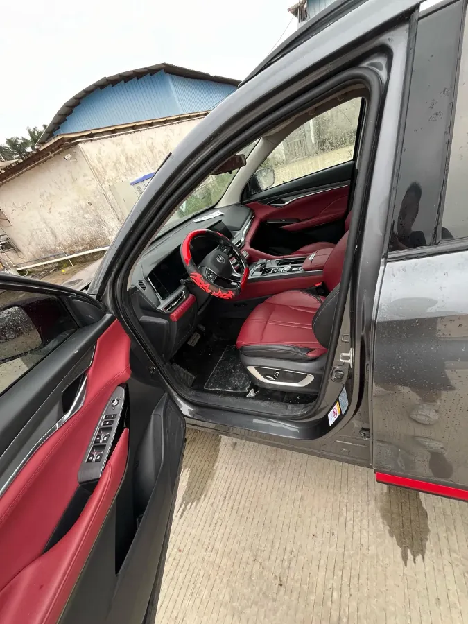 2022 ChangAn CS75 Plus 1.5T 178HP L4 6AT,autocango,china used car exporter,china ev exporter,chinese used car exporter,chinese used ev exporter