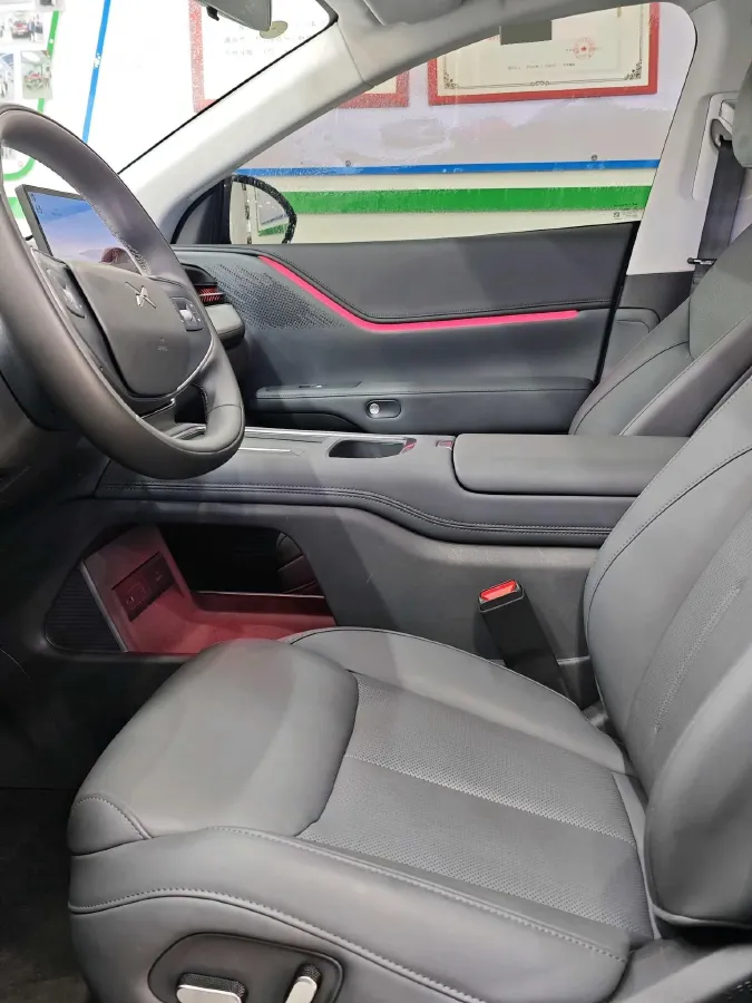 2025 Xpeng G6 BEV 68.5KWH,autocango,china used car exporter,china ev exporter,chinese used car exporter,chinese used ev exporter